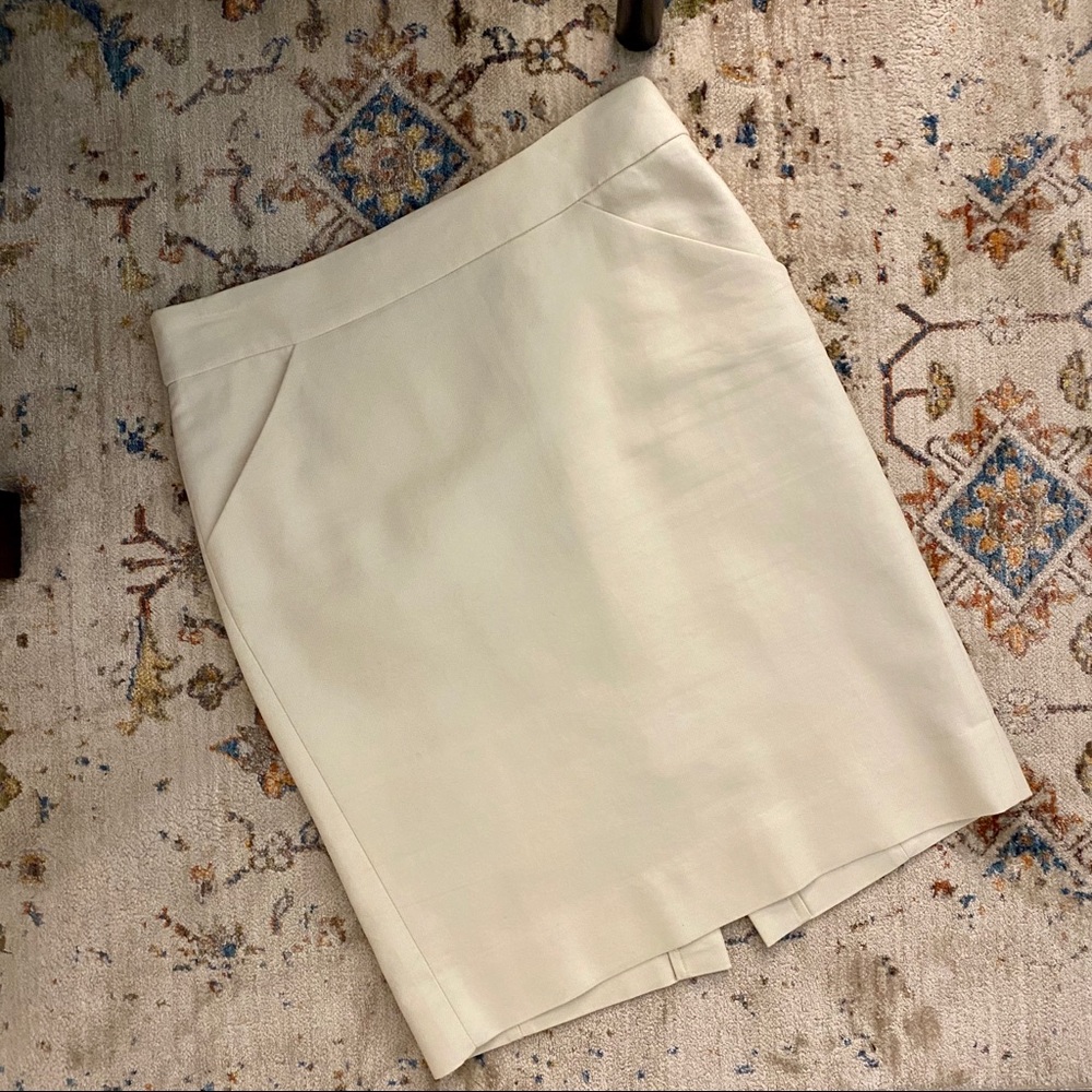 J. Crew Off White Pencil Skirt w/ Pockets | Size 6